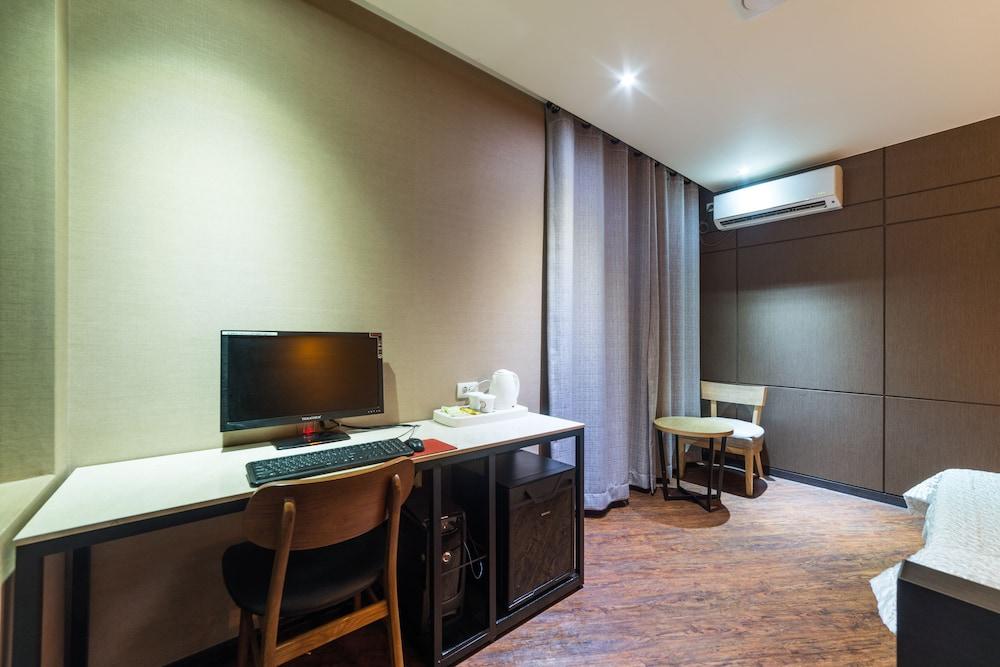 2 Heaven Hotel Songdo Busan Exterior photo